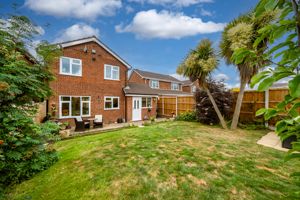 REAR GARDEN- click for photo gallery